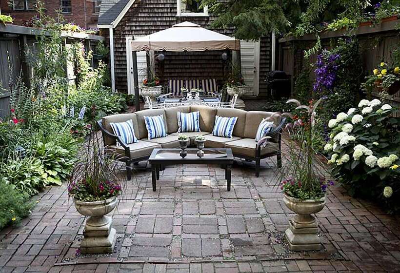 فندق Morgan State House Inn