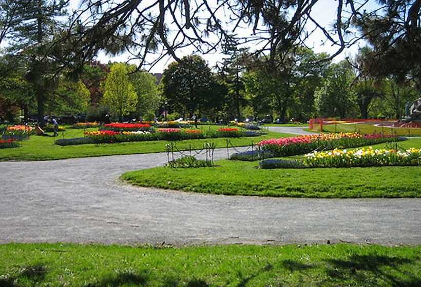 فندق Morgan State House Inn