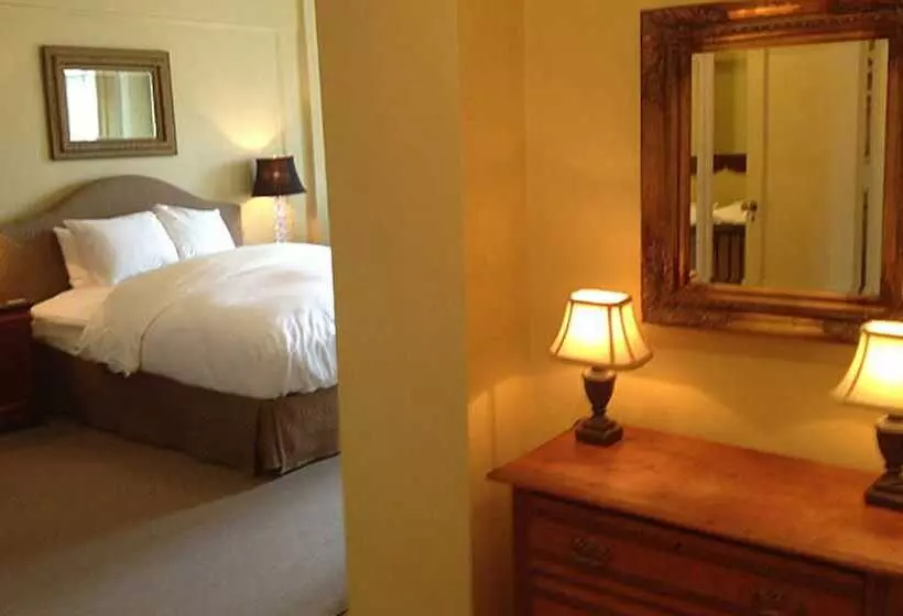 ホテル Morgan State House Inn