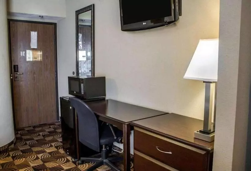 호텔 Quality Inn Brunswick Cleveland South