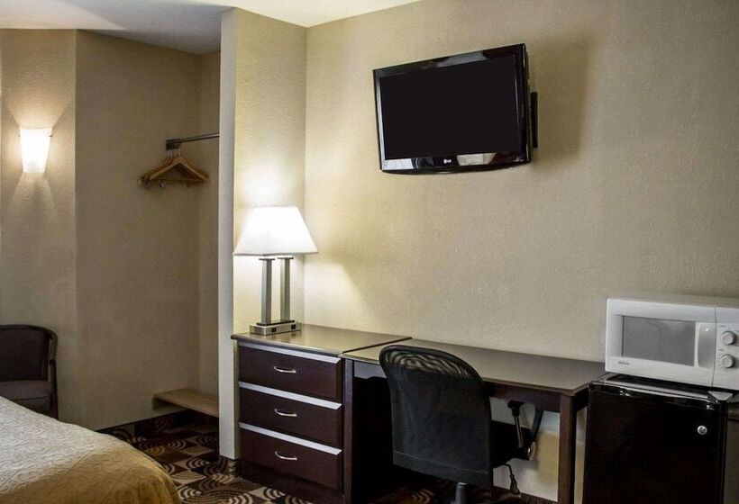 Отель Quality Inn Brunswick Cleveland South