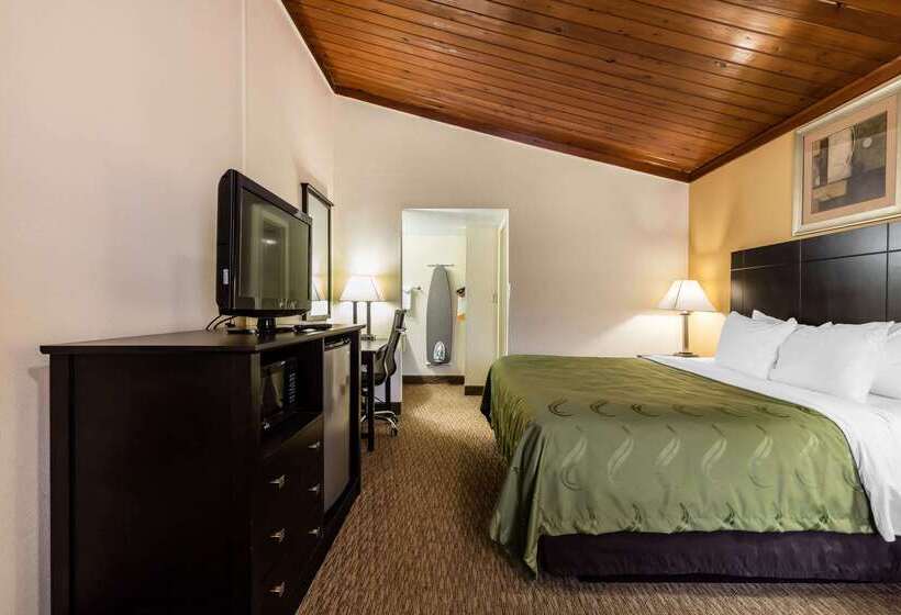 فندق Quality Inn