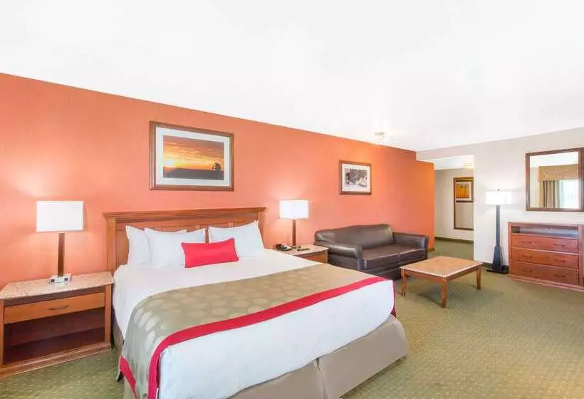 Ramada By Wyndham Elko Hotel At Stockmen S Casino