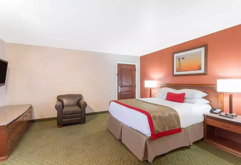 Ramada By Wyndham Elko Hotel At Stockmen S Casino