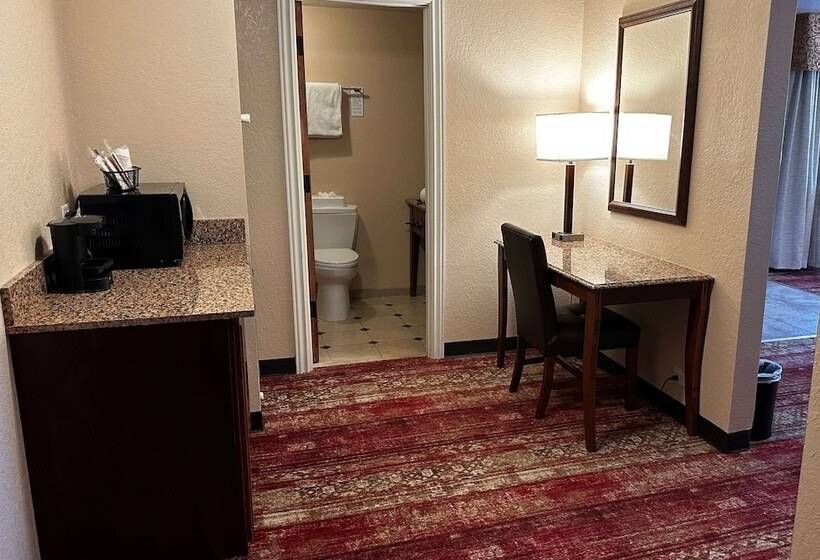 Ramada By Wyndham Elko Hotel At Stockmen S Casino