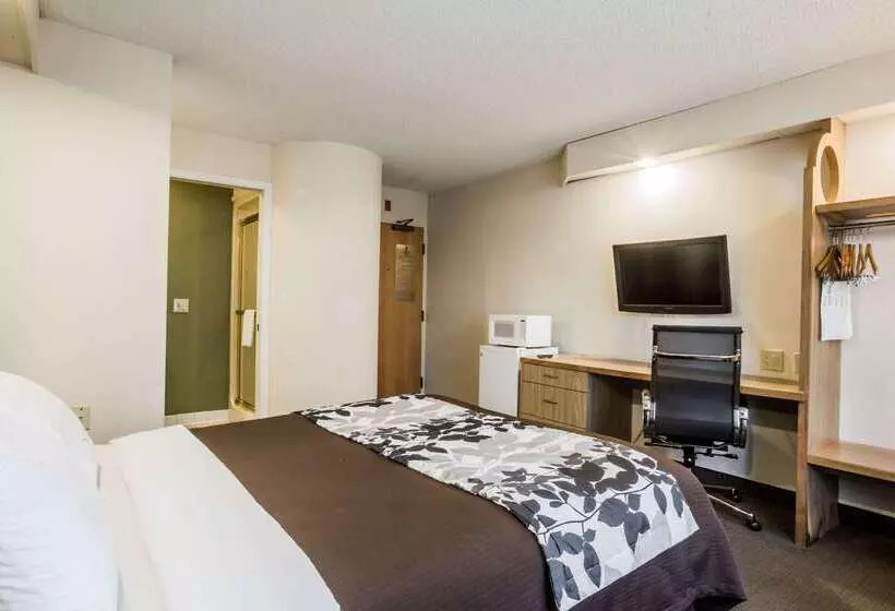 فندق Rodeway Inn At Six Flags