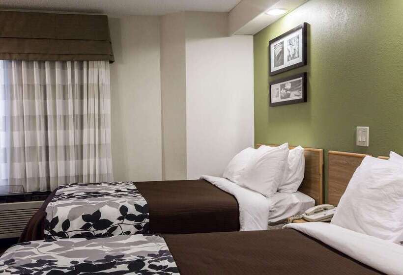 هتل Rodeway Inn At Six Flags