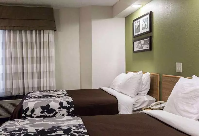 فندق Rodeway Inn At Six Flags