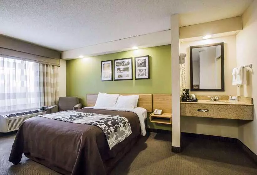 فندق Rodeway Inn At Six Flags