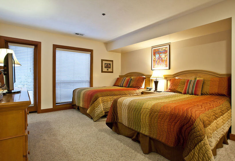 هتل Silver Cliff Park City Condos