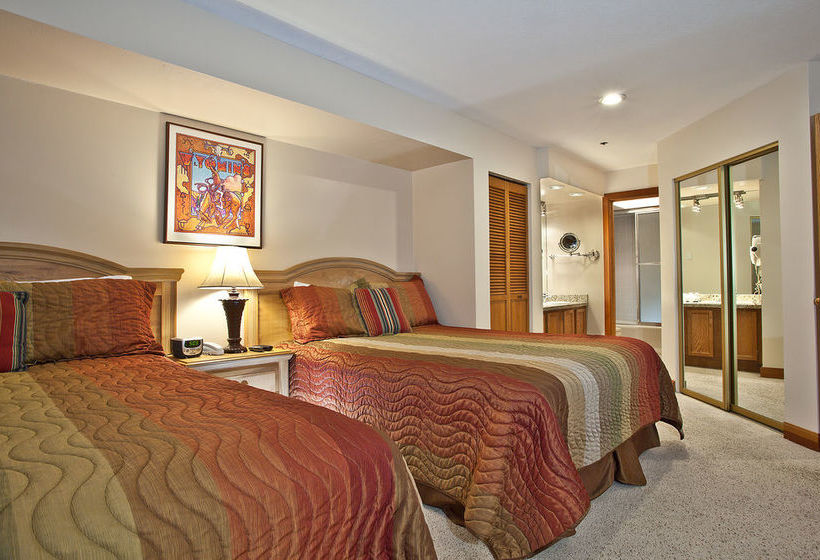 هتل Silver Cliff Park City Condos