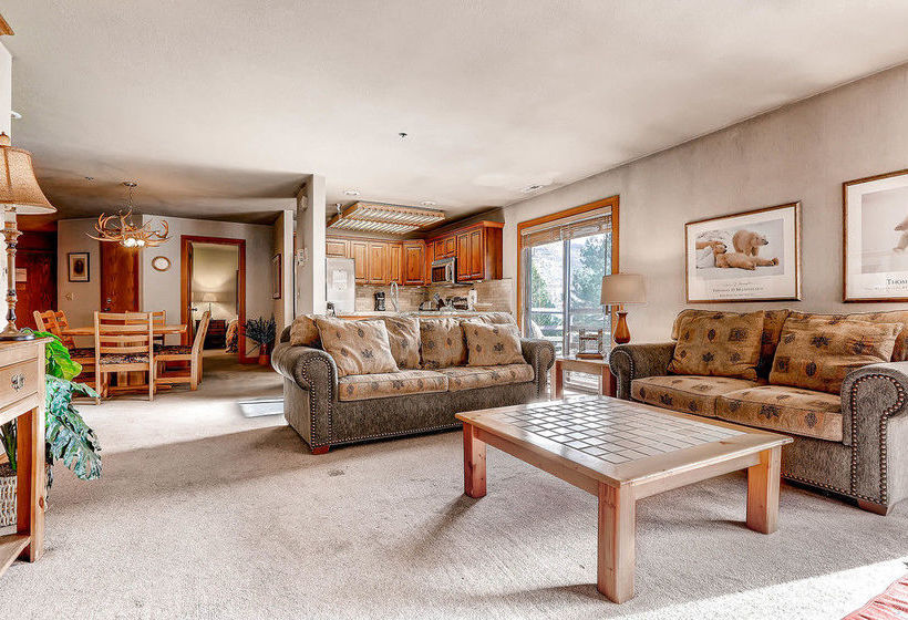 هتل Silver Cliff Park City Condos