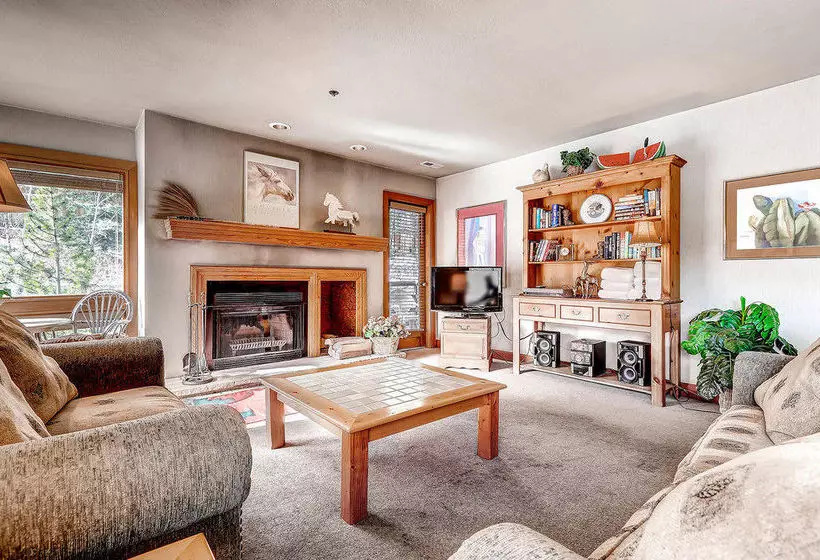 Отель Silver Cliff Park City Condos