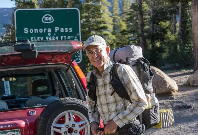 호텔 Silver Maple Inn And The Cain House Country Suites