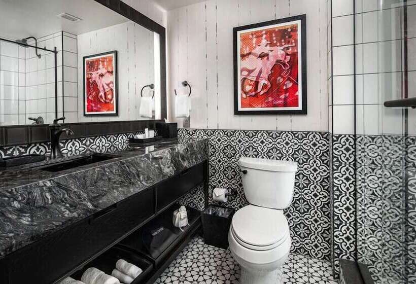 فندق Silverton Casino Lodge   Newly Renovated