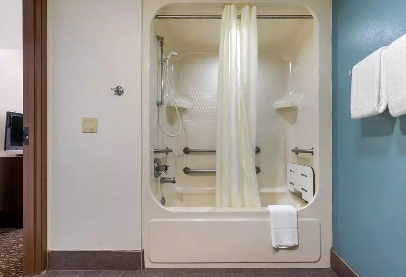 هتل Sleep Inn & Suites