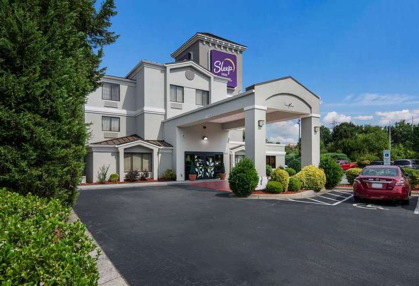 בית מלון כפרי Sleep Inn Hanes Mall