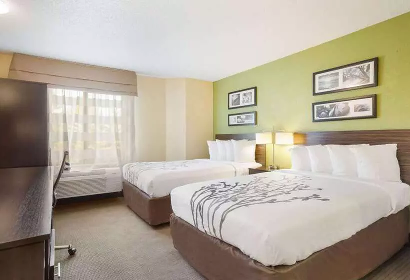 Отель Sleep Inn & Suites