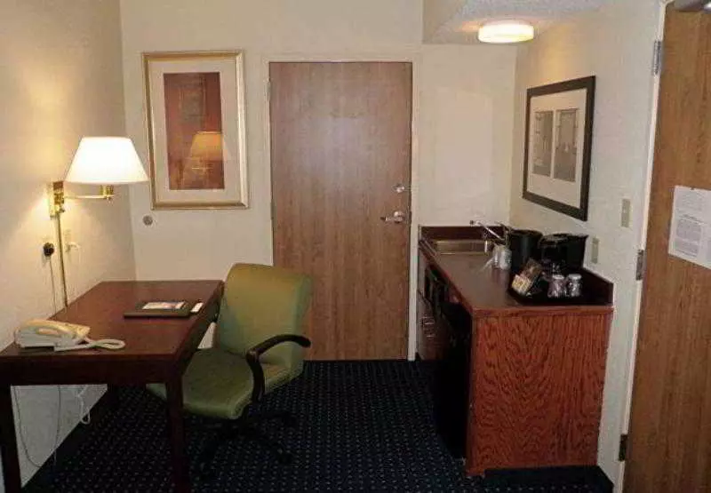 هتل Springhill Suites By Marriott Bentonville