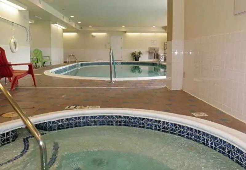 هتل Springhill Suites By Marriott Bentonville