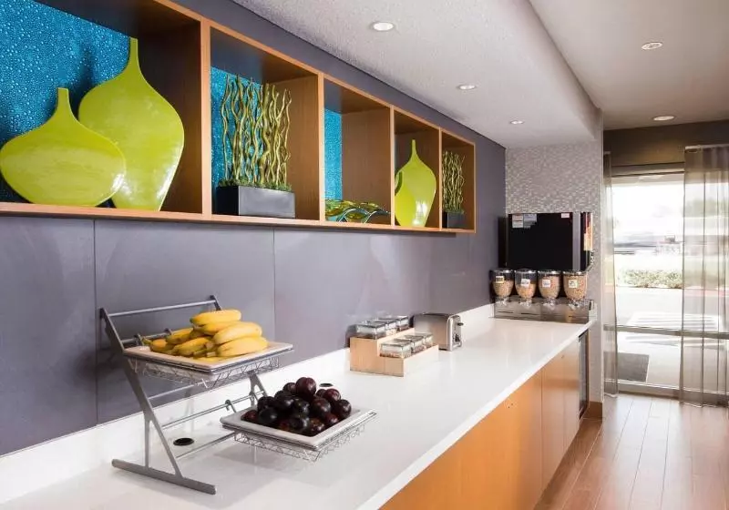 هتل Springhill Suites By Marriott Bentonville