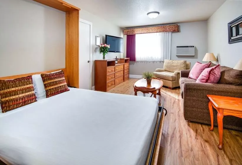 Отель Stratford Inn