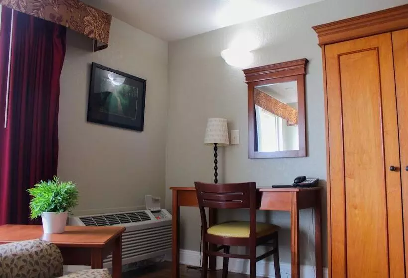 Отель Stratford Inn