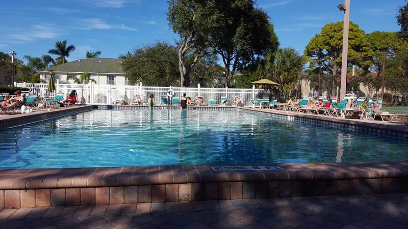 منتجع Shorewalk Vacation Villas