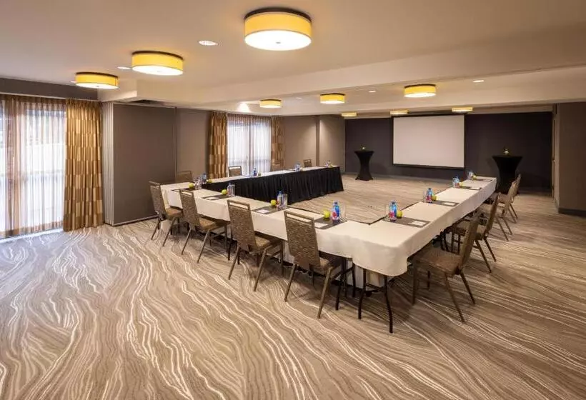 Silver Cloud Hotel   Seattle University Of Washington District