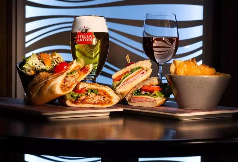 Silver Cloud Hotel   Seattle University Of Washington District