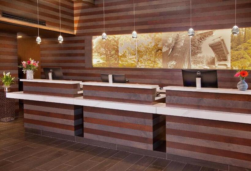 Silver Cloud Hotel Seattle University Of Washington District