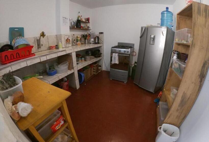 فندق صغير Urcia Surf House