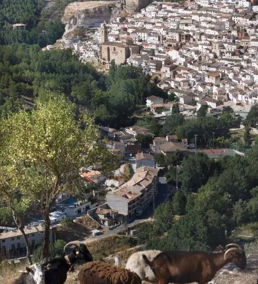 Hotelli Hostal Alcalá Del Jucar