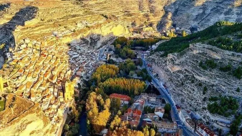 Hotelli Hostal Alcalá Del Jucar