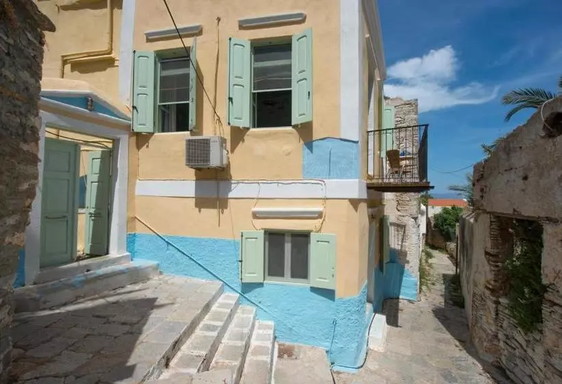 Hotelli Meridiana Studios