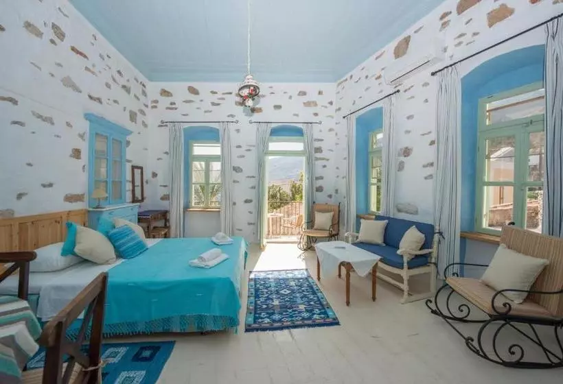 Hotelli Meridiana Studios