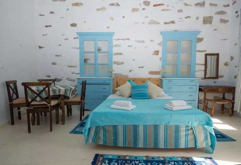 Hotelli Meridiana Studios