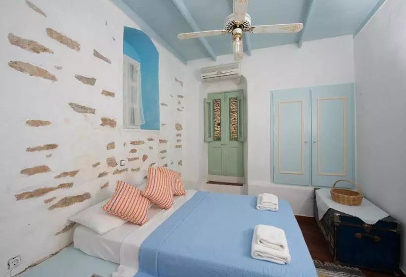 Hotelli Meridiana Studios