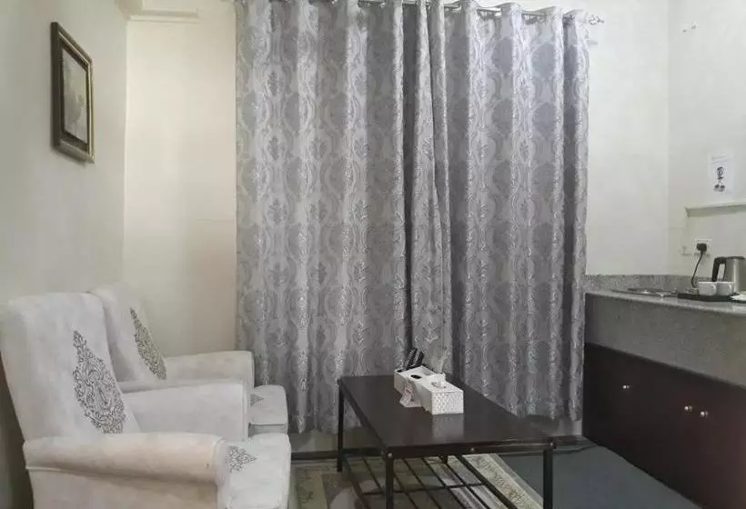 Sur Bandar Al Ayjah Hotel Apartments