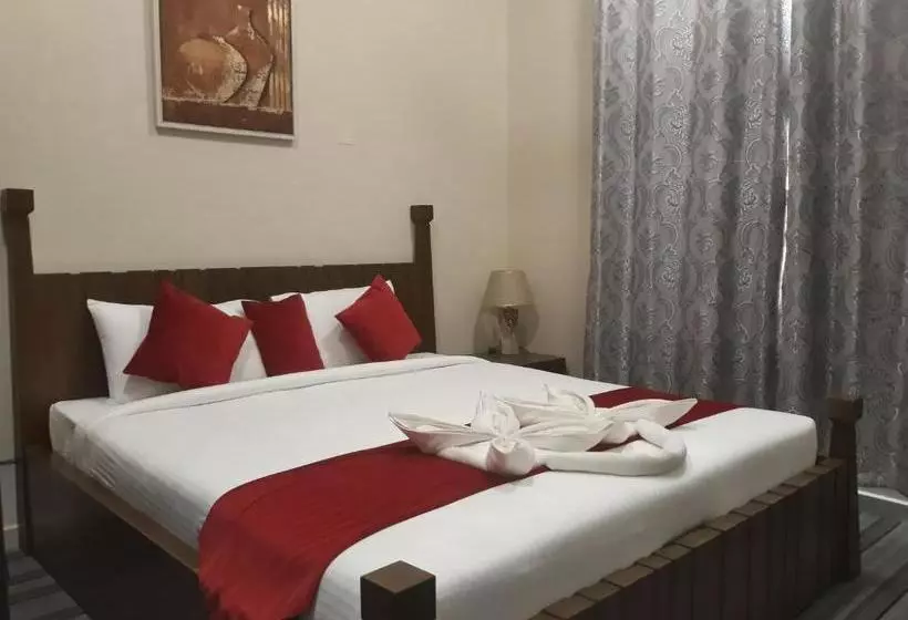 Sur Bandar Al Ayjah Hotel Apartments