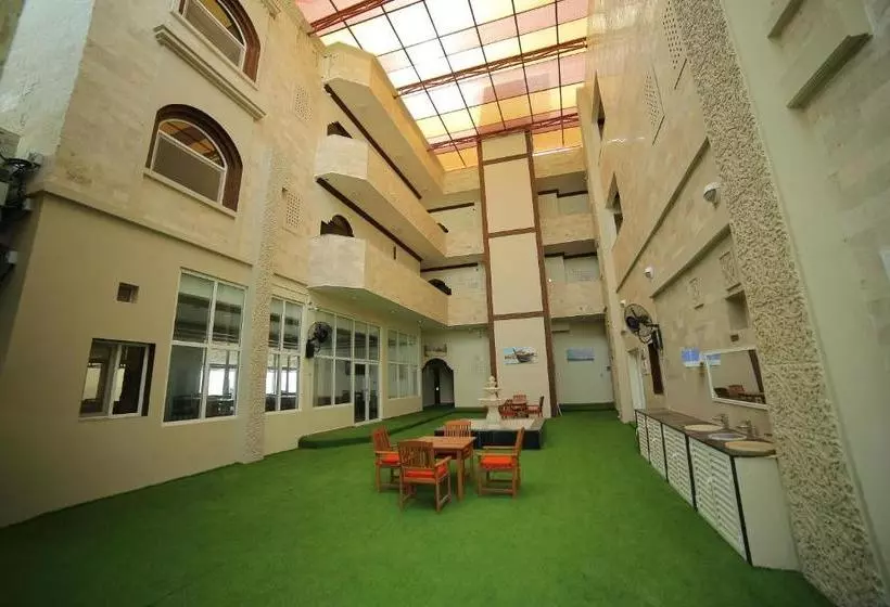 Sur Bandar Al Ayjah Hotel Apartments