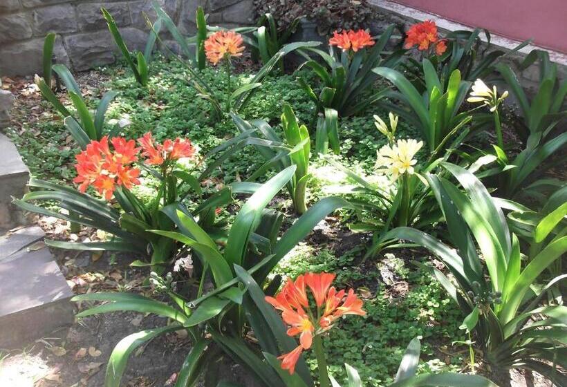 هتل House On Westcliff