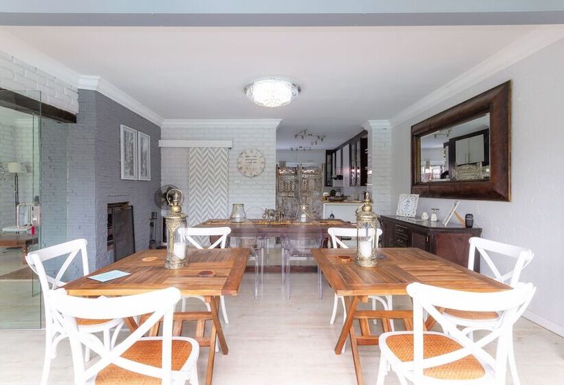 ペンション 25 On Chrisoliet