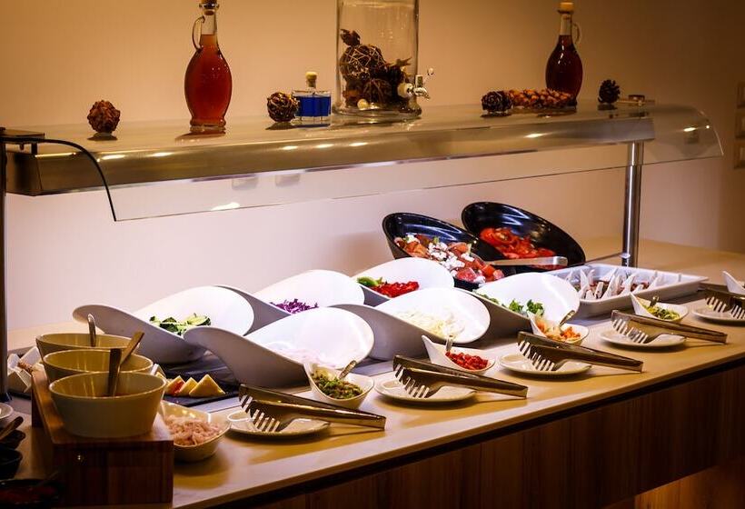 酒店 Porto Planos Beach