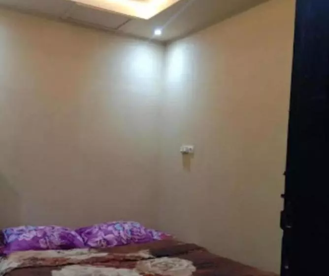 تختخواب و صبحانه Fm Penginapan