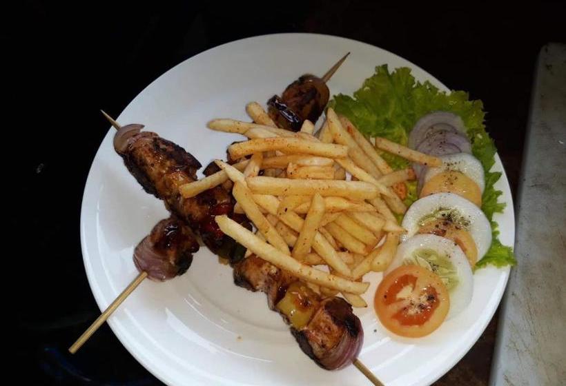 ホテル Luxury Inn Matale