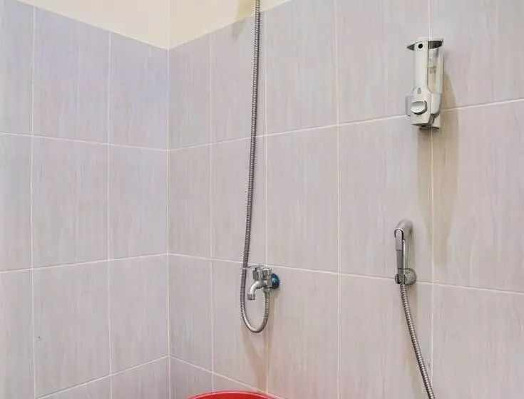 هتل Spot On 3005 Kost Rumaisha