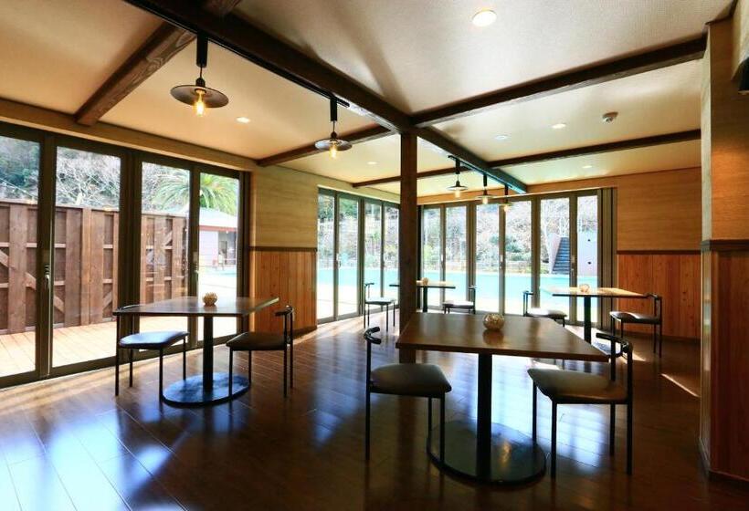 ריוקאן Amis Droles