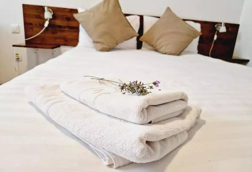 Aamiaismajoitus (B&B) Confort Inn