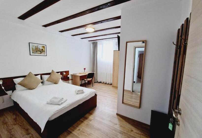 Nocleg ze śniadaniem Confort Inn